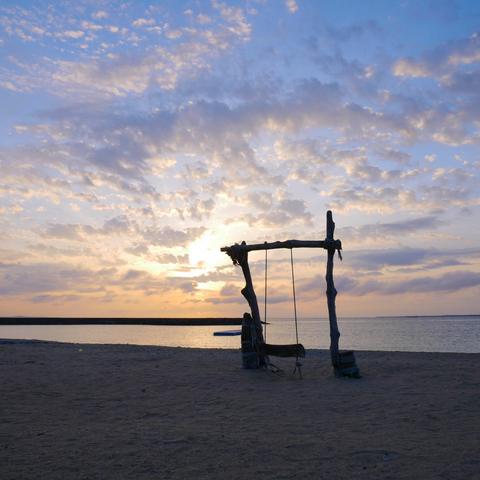安座真 SunSun 海灘